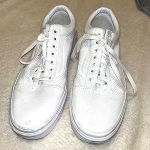 White Old Skool Low Cut Vans